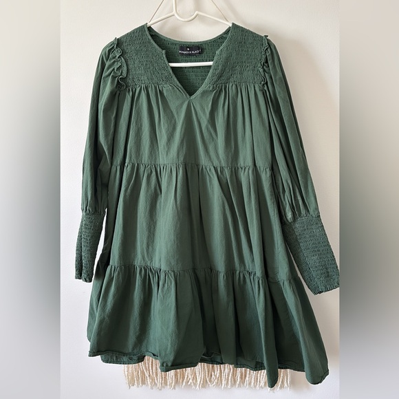 Pomander Place Tuckernuck Ceci Smocked Tiered Long Seeve Dress Jaguar Green - Picture 2 of 4